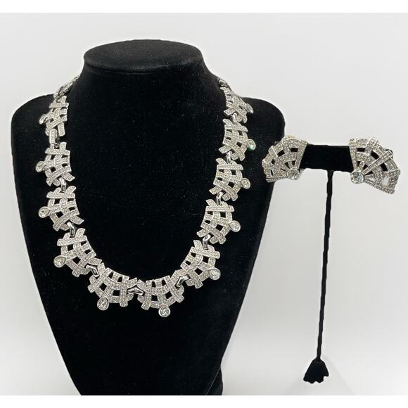 Vintage Swarovski Crystal Necklace & Clip Earring Set Choker Style Beautiful - Picture 1 of 16